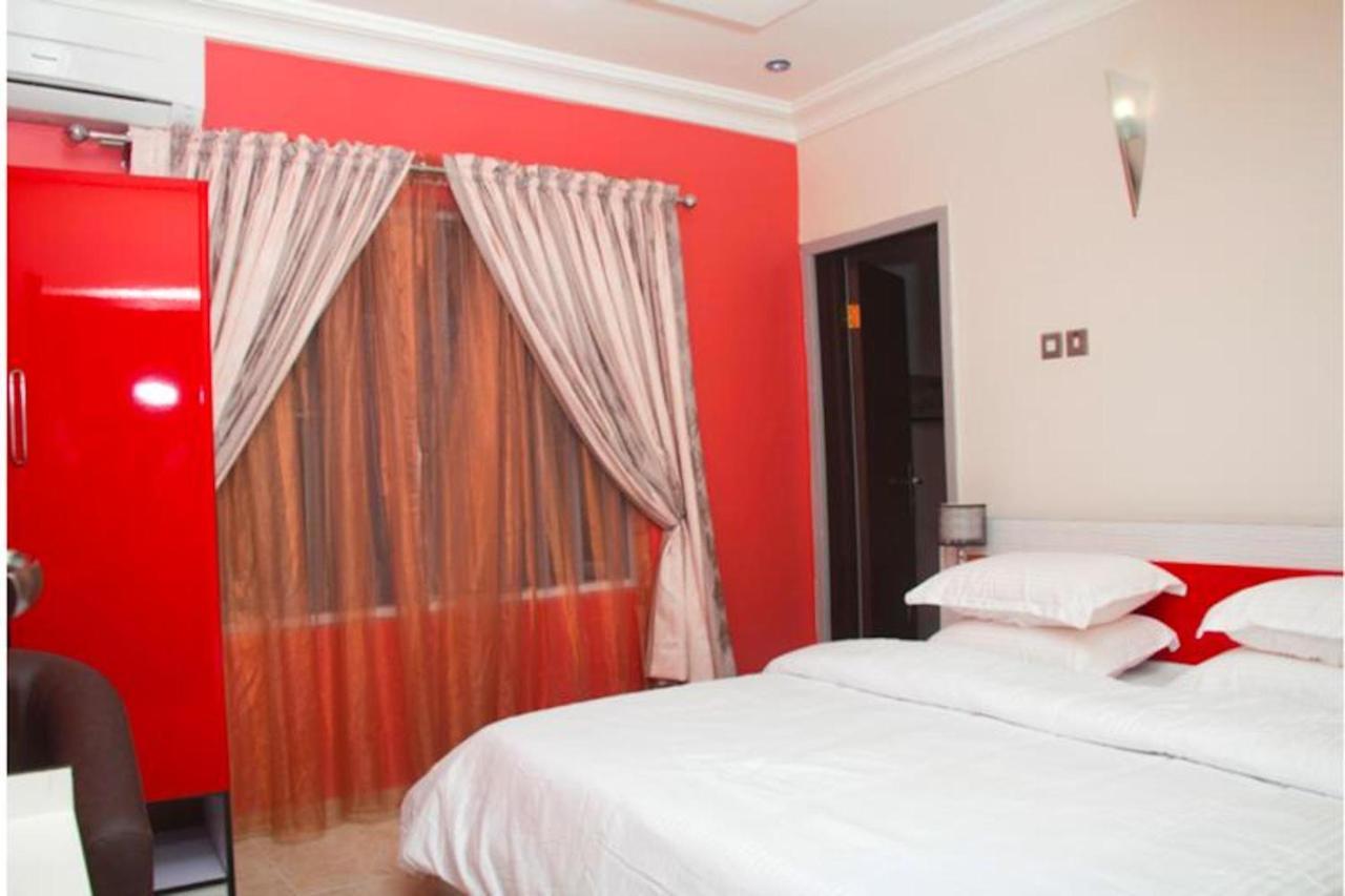 Milestone Hotel Ogombo Kültér fotó