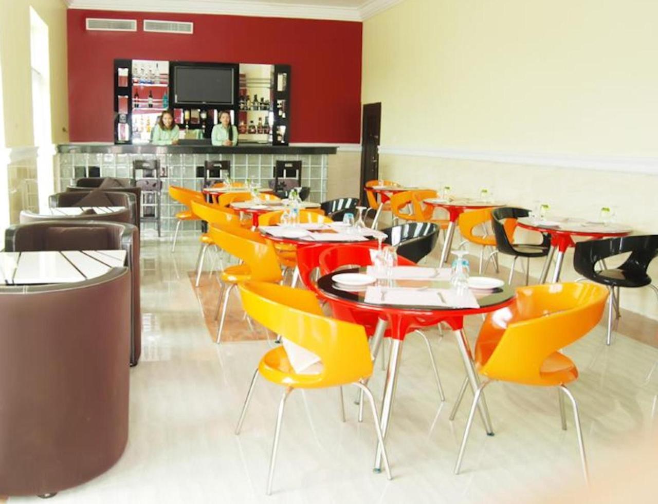 Milestone Hotel Ogombo Kültér fotó